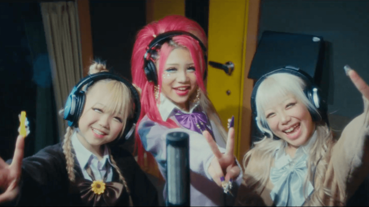 ウチらForever MVシーン2